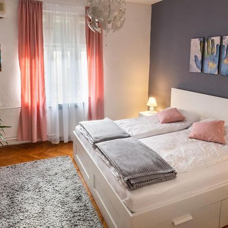 Neimar Apartment With Great Wi-Fi And Free Parking เบลเกรด ภายนอก รูปภาพ