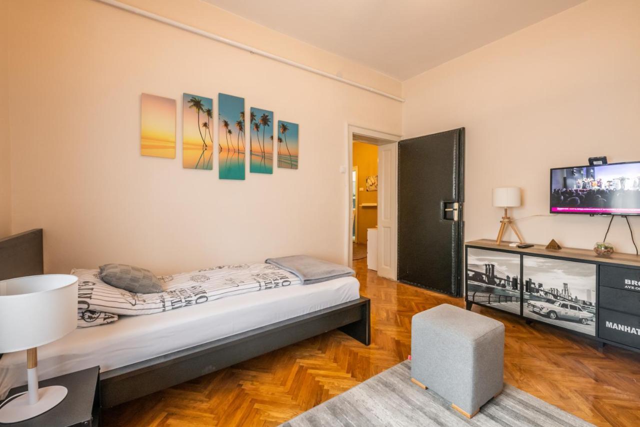 Neimar Apartment With Great Wi-Fi And Free Parking เบลเกรด ภายนอก รูปภาพ