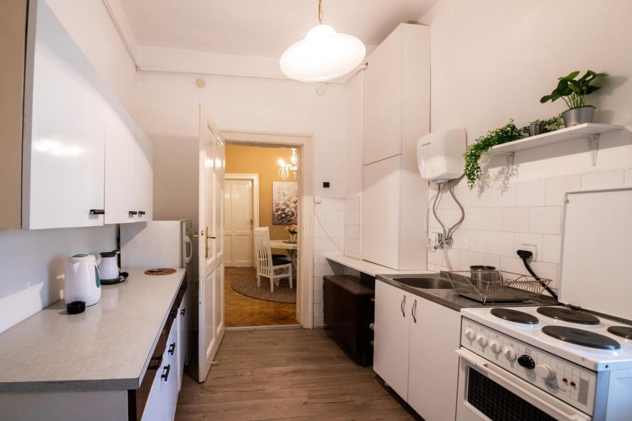 Neimar Apartment With Great Wi-Fi And Free Parking เบลเกรด ภายนอก รูปภาพ