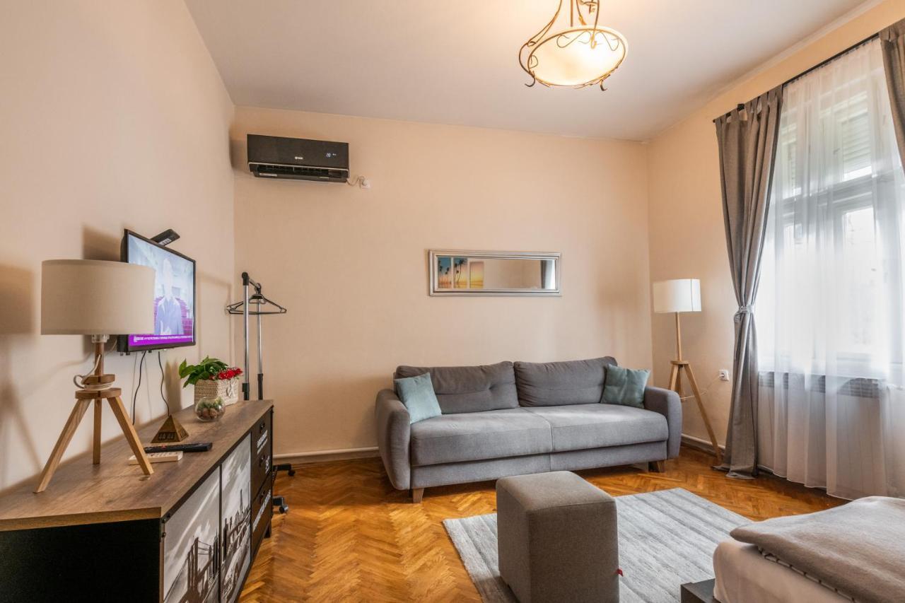 Neimar Apartment With Great Wi-Fi And Free Parking เบลเกรด ภายนอก รูปภาพ